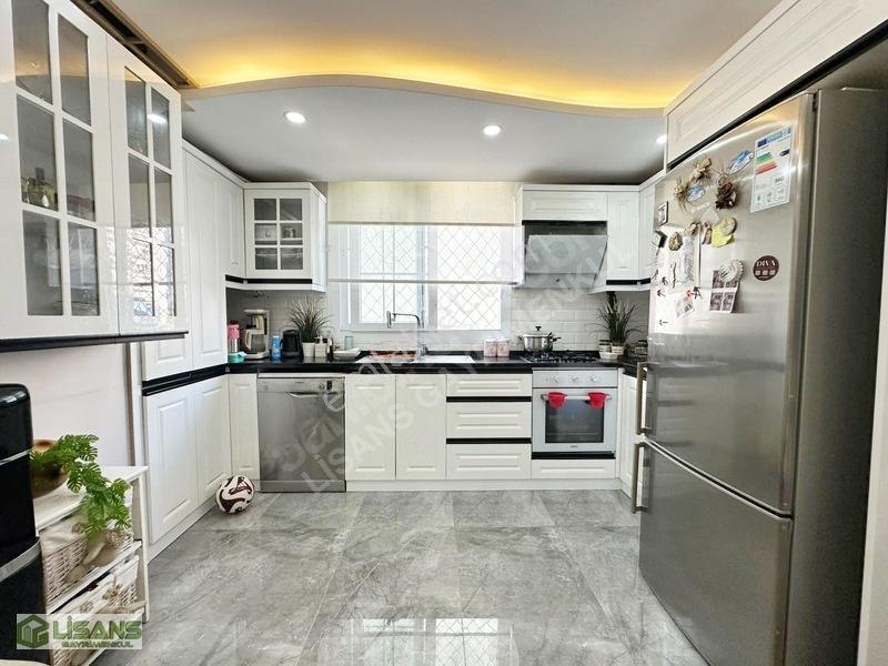 Huzurevleri'nde_metro_civ_geniş_ç.banyo_extralı 4+1 — fotoğraf 31
