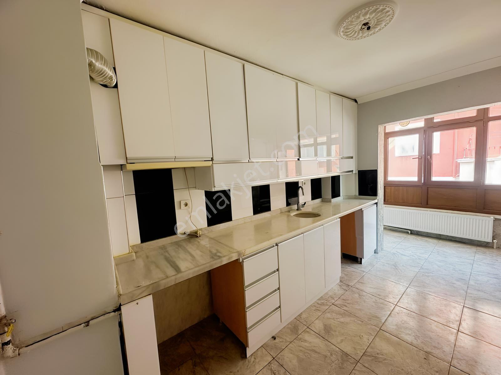 Malazgirt Mah.3+1 Masrafsız Katta Gimsa Yakını Daire — fotoğraf 2