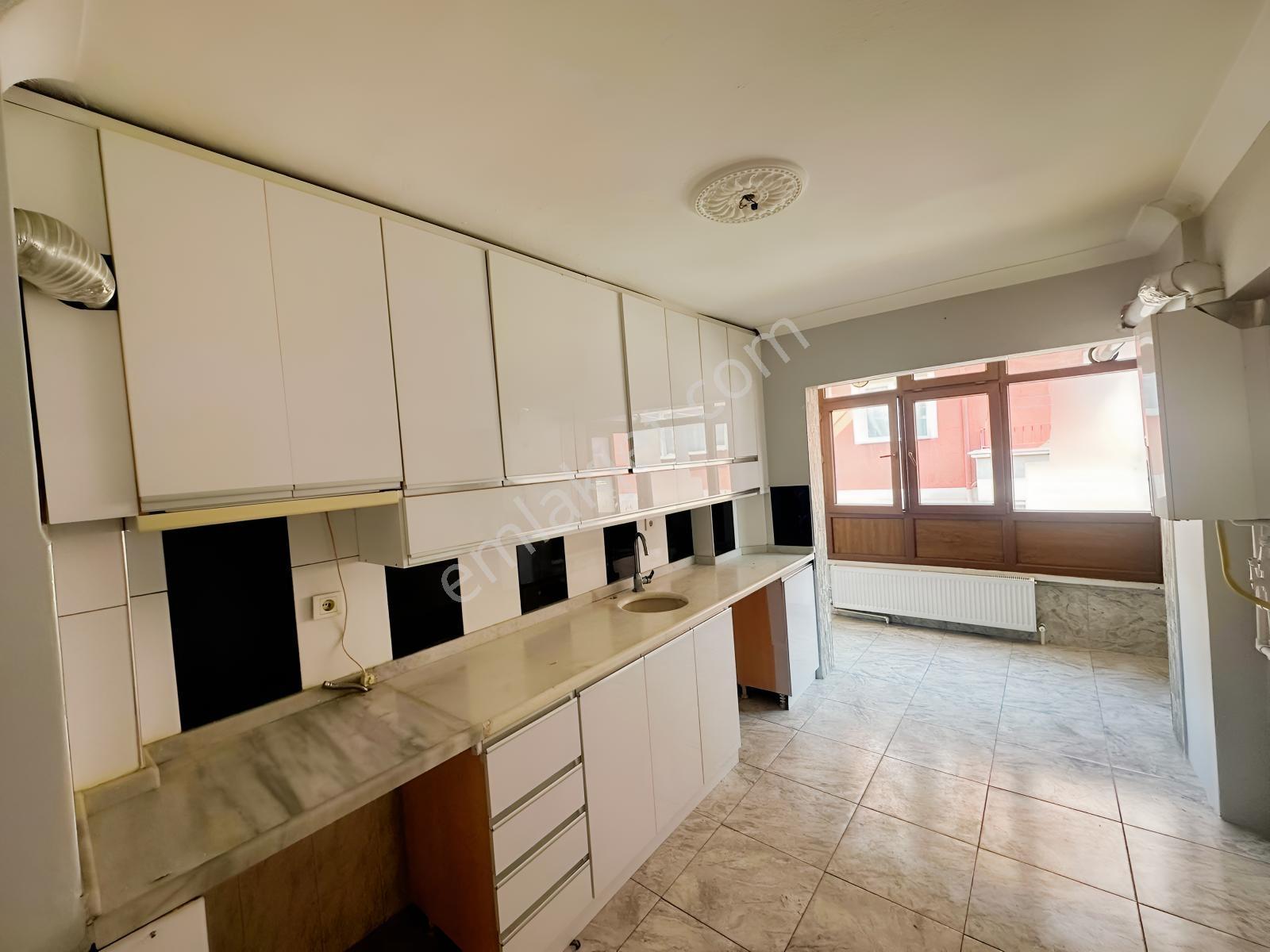 Malazgirt Mah.3+1 Masrafsız Katta Gimsa Yakını Daire — fotoğraf 4