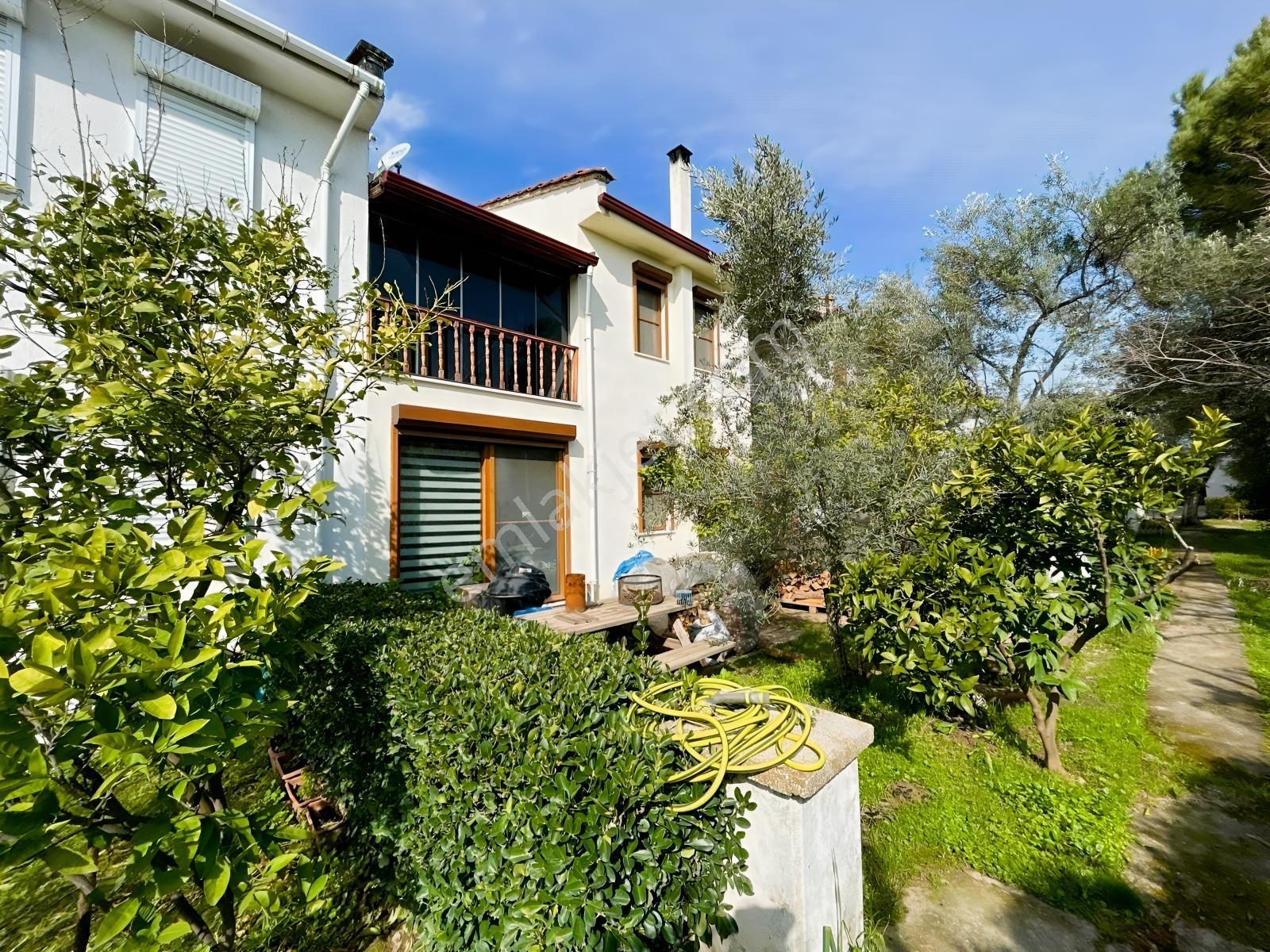 Turyap'tan Altınolukta Denize 100 M2 Bahçeli Dubleks Villa — fotoğraf 3