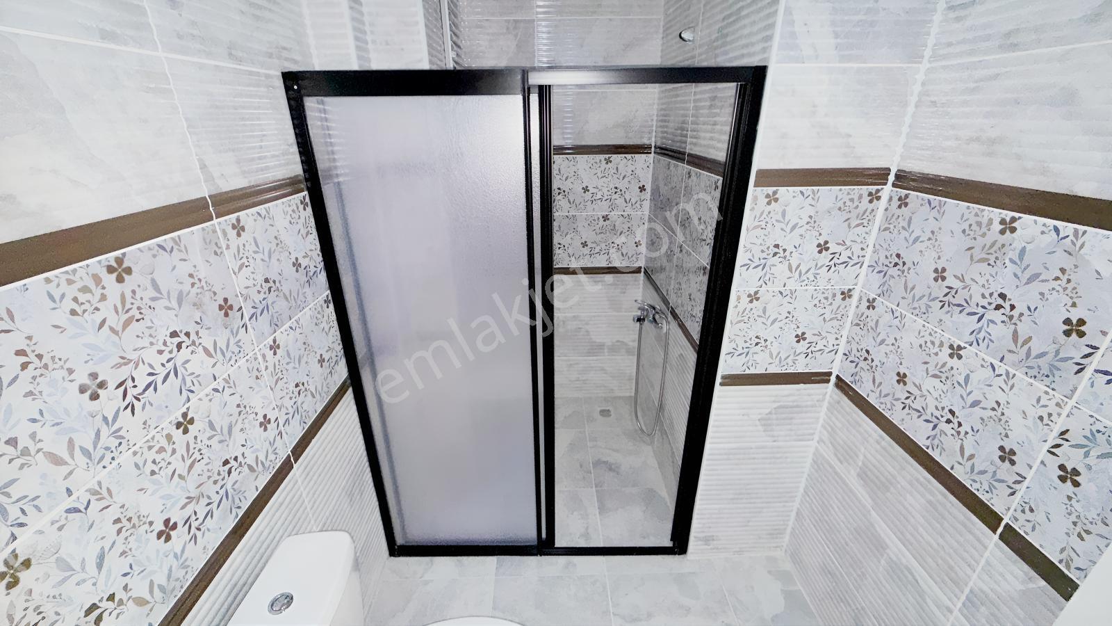 Hastane Arkası Sıfır Eşyalı Geniş 1+1 Lüks Daire İsbay Emlak — fotoğraf 19
