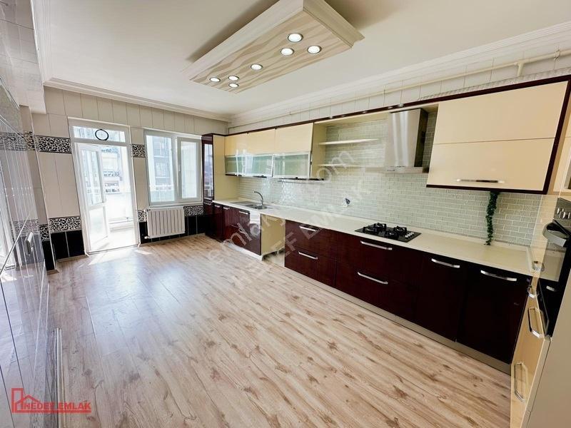 Hedef Emlak'tan Kule Evlerde Satılık 4+1 Lüx Geniş Daire — fotoğraf 5