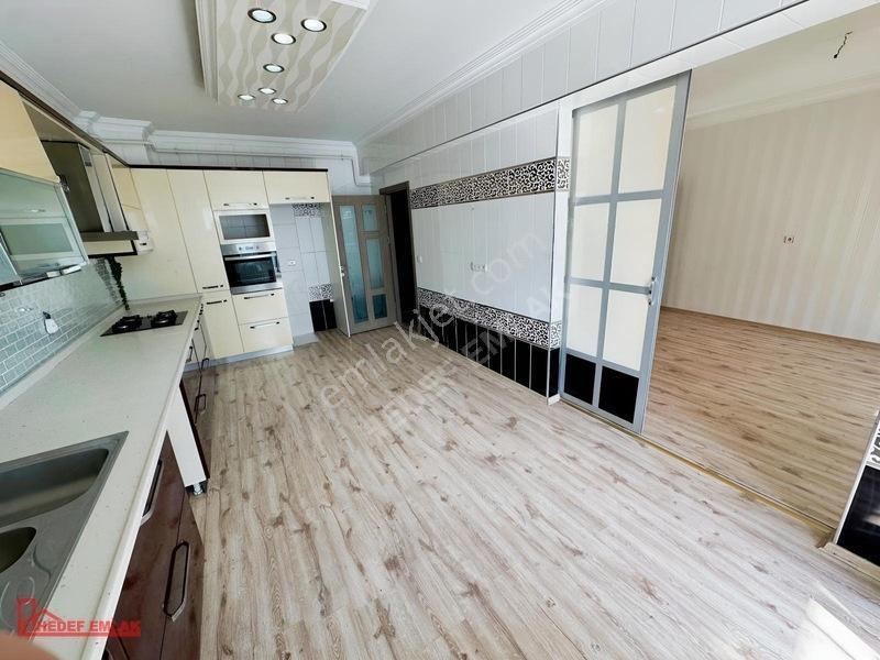 Hedef Emlak'tan Kule Evlerde Satılık 4+1 Lüx Geniş Daire — fotoğraf 7
