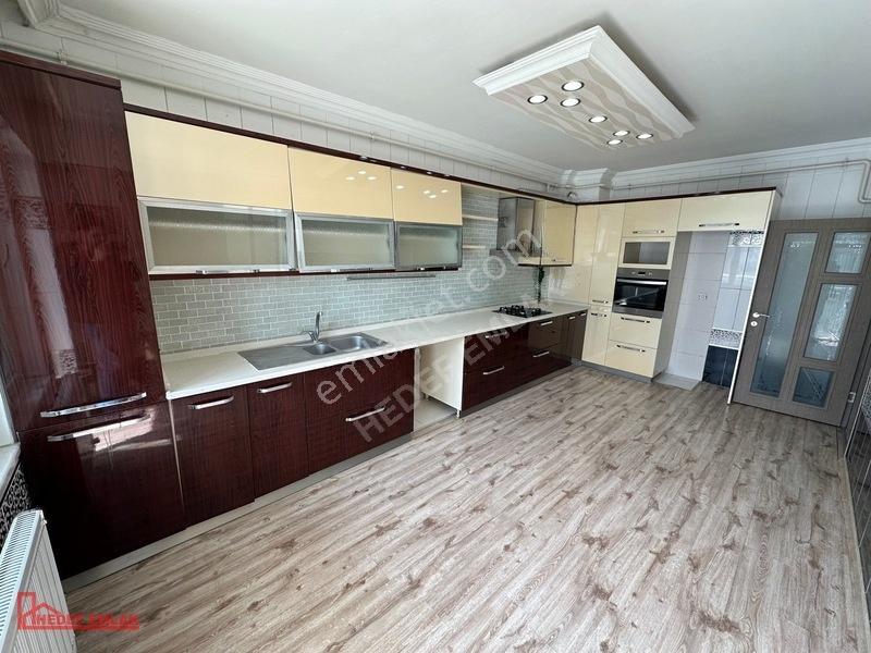 Hedef Emlak'tan Kule Evlerde Satılık 4+1 Lüx Geniş Daire — fotoğraf 8