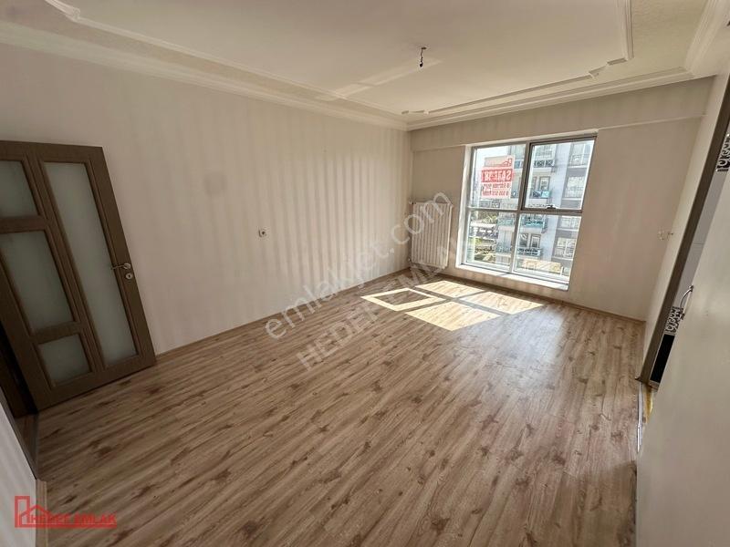 Hedef Emlak'tan Kule Evlerde Satılık 4+1 Lüx Geniş Daire — fotoğraf 11
