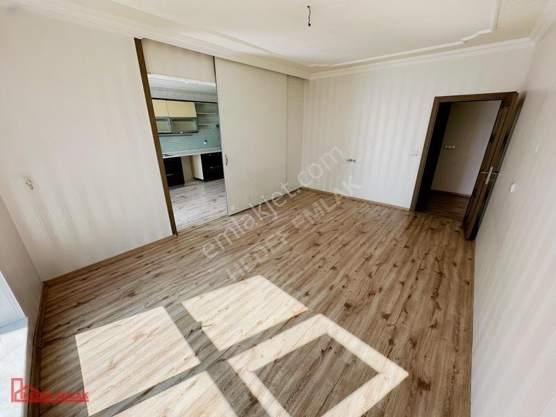 Hedef Emlak'tan Kule Evlerde Satılık 4+1 Lüx Geniş Daire — fotoğraf 13