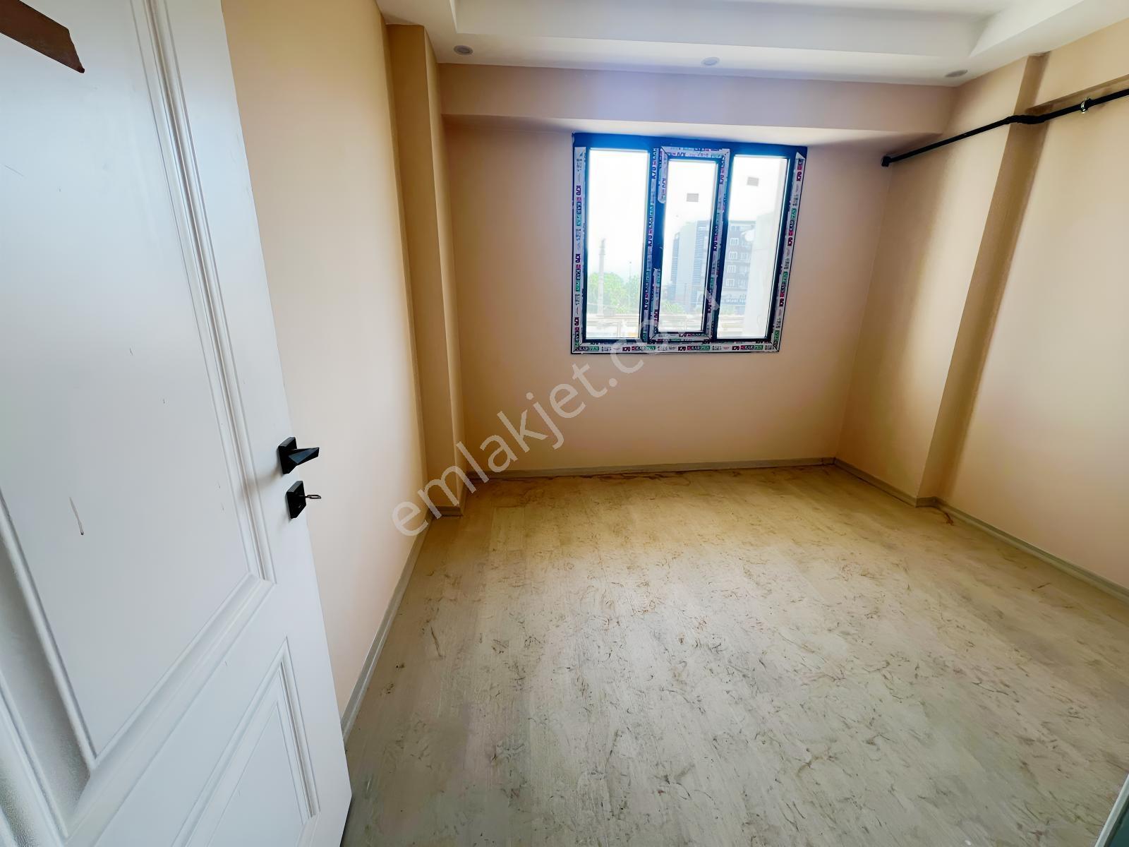 Çözüm Emlak'tan Muradiye'de Önü Açık 1+1 Satılık Sıfır Daire — fotoğraf 16