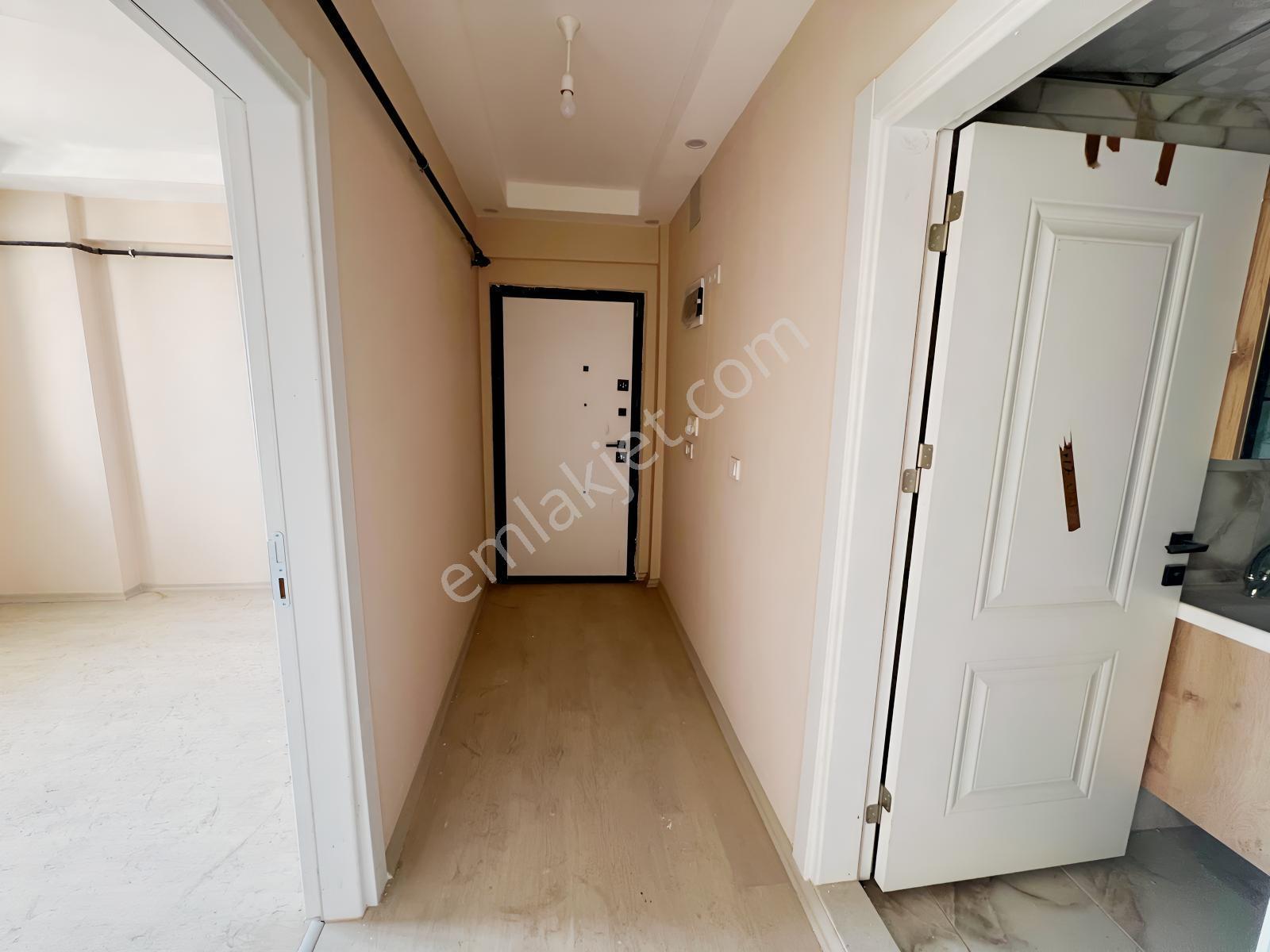 Çözüm Emlak'tan Muradiye'de Önü Açık 1+1 Satılık Sıfır Daire — fotoğraf 20