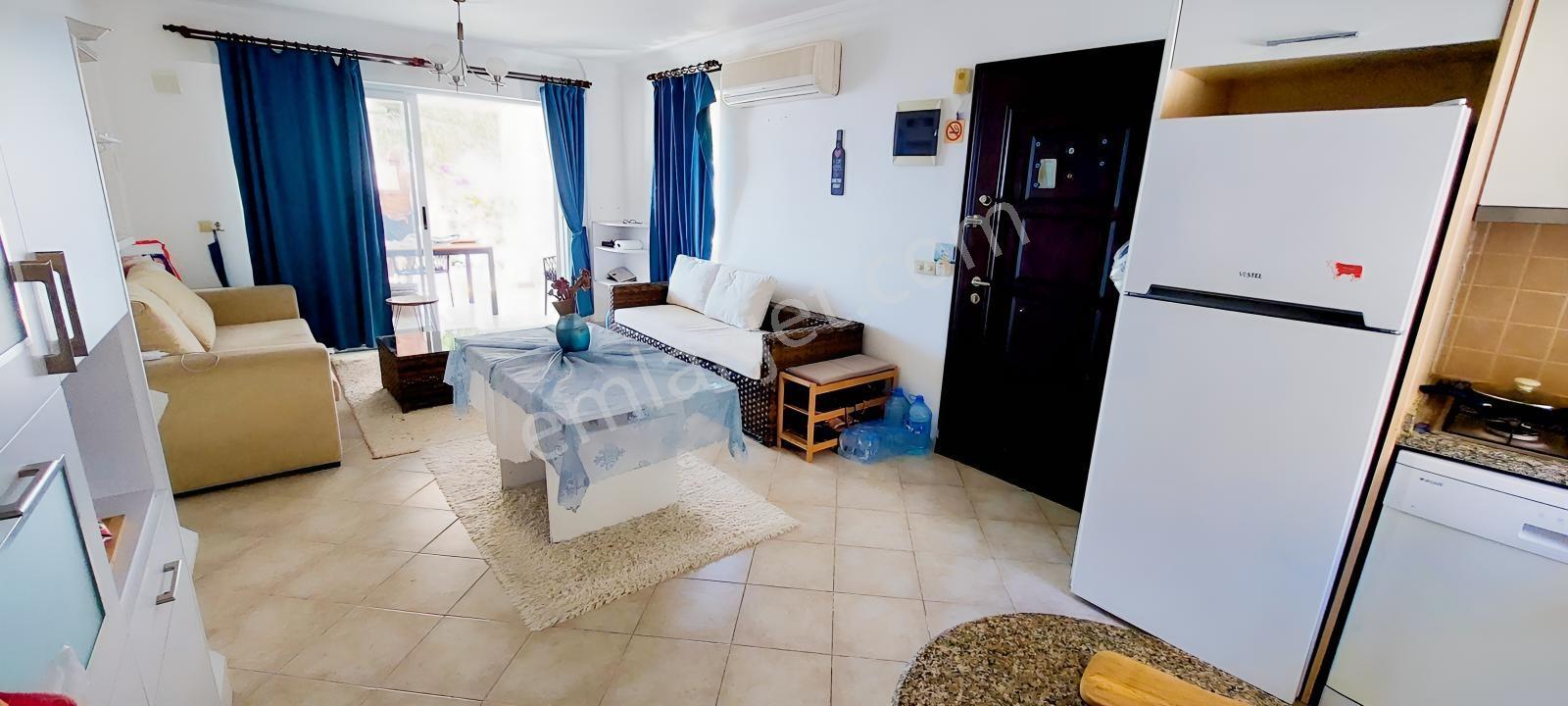 Muğla Bodrum Milas Boğaziçi Adabükü Manzaralı Büyük Bahçe — fotoğraf 12