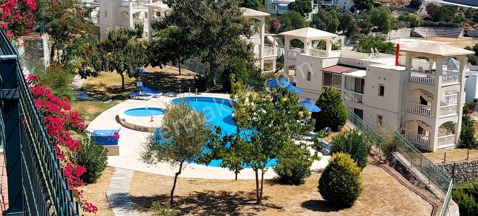 Muğla Bodrum Milas Boğaziçi Adabükü Manzaralı Büyük Bahçe — fotoğraf 28