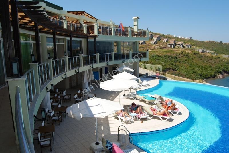 Muğla Bodrum Milas Boğaziçi Adabükü Manzaralı Büyük Bahçe — fotoğraf 34