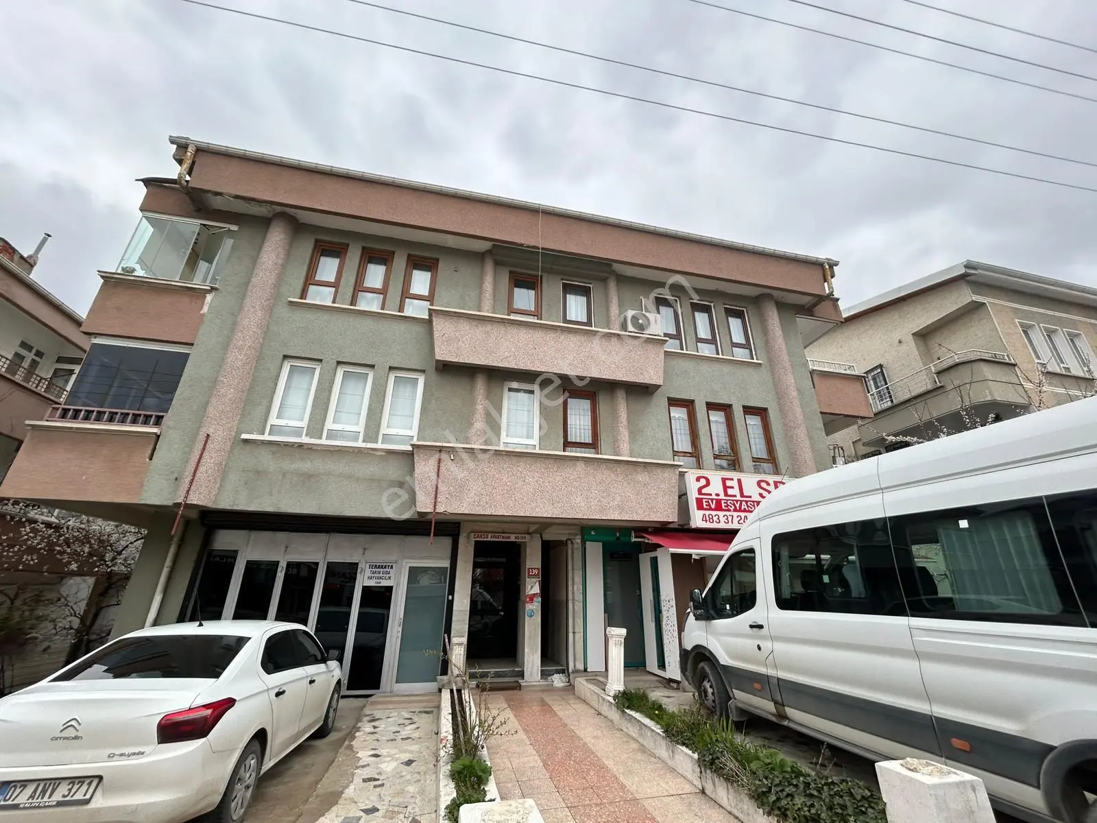 Taner'den Sokullu Caddesinde 3+1 Katta Salon Bağımsız 3 Cepheli Kapalı Garajlı — fotoğraf 8