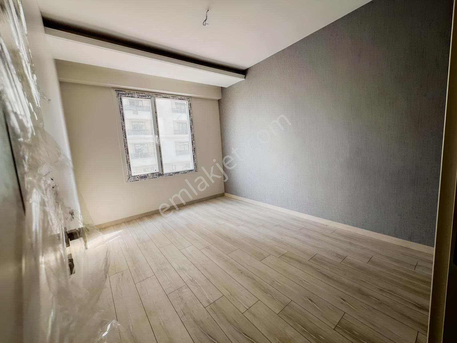 Riva Yapıda Büyük Tip 3,5+1 Yüksek Kredi Uygun Acil Satlik — fotoğraf 21