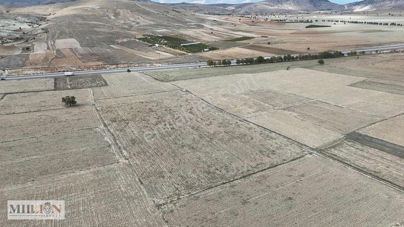 Korkuteli Beğişte 8.912 M² Satılık Tarla Ana Yola Yakın Yatırım — fotoğraf 11