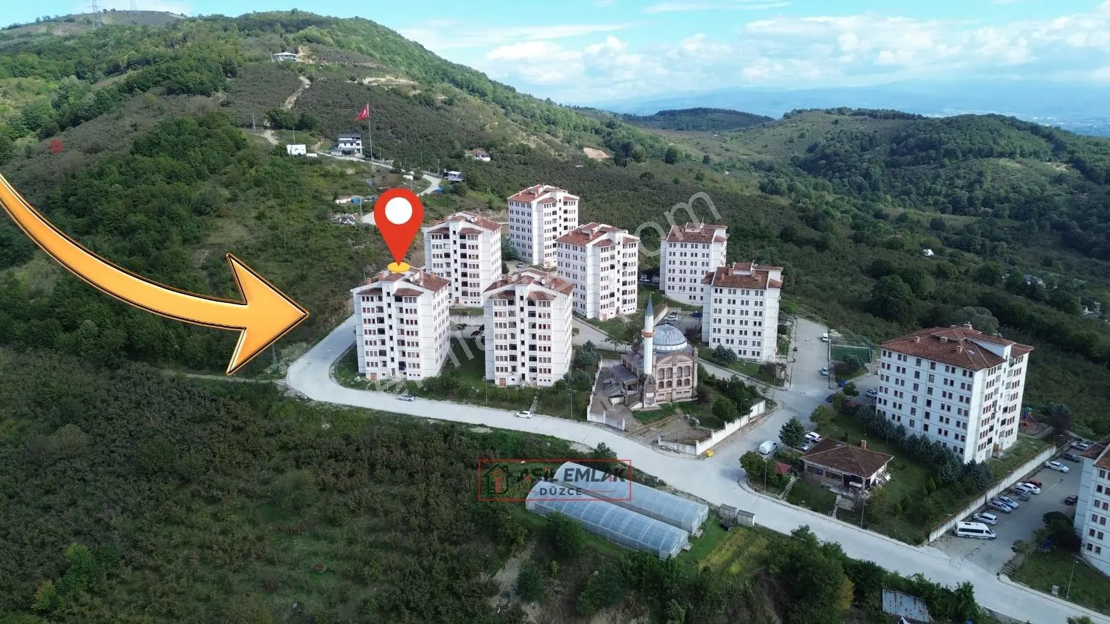 Asil'den Çilimli Toki'de Manzaralı Ara Kat 2+1 Satılık Daire — fotoğraf 4