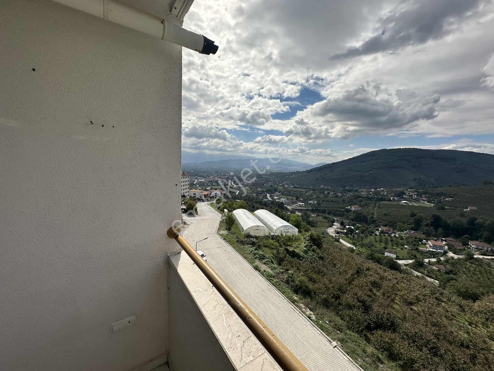 Asil'den Çilimli Toki'de Manzaralı Ara Kat 2+1 Satılık Daire — fotoğraf 14