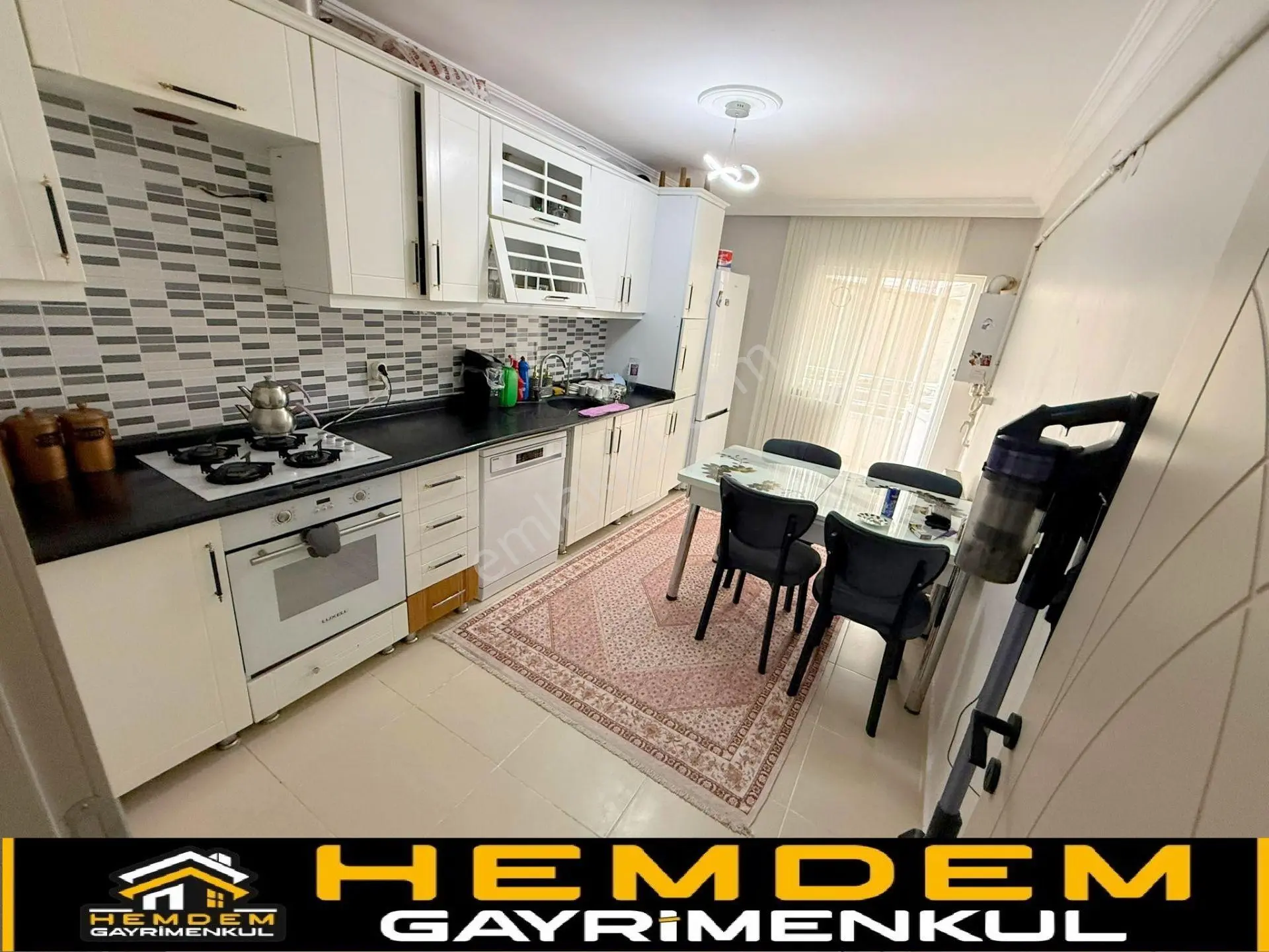 Hemdem Gayrimenkul'Den Piyade'De Full Yapılı **Arakatta** 3+1 Satılık Daire