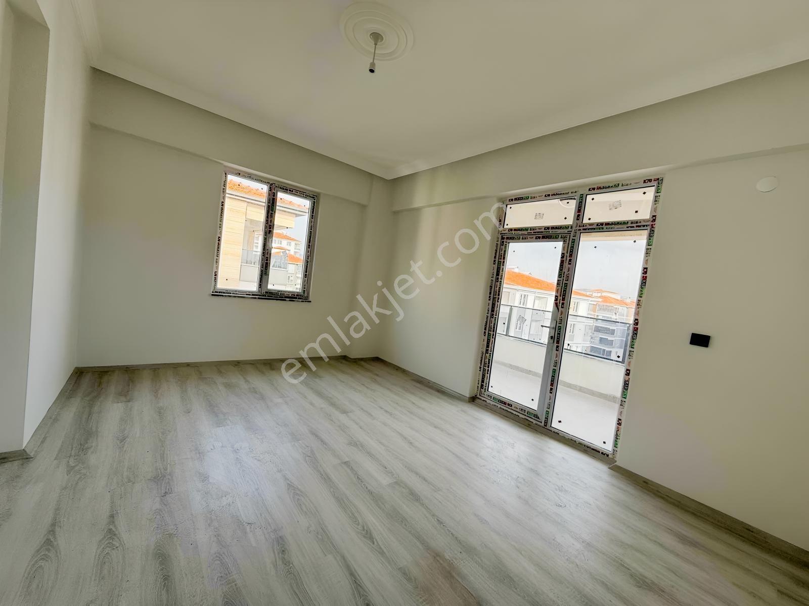 Turgay Şahin'den Osmancık Caddesinde Sıfır 3+1 — fotoğraf 6