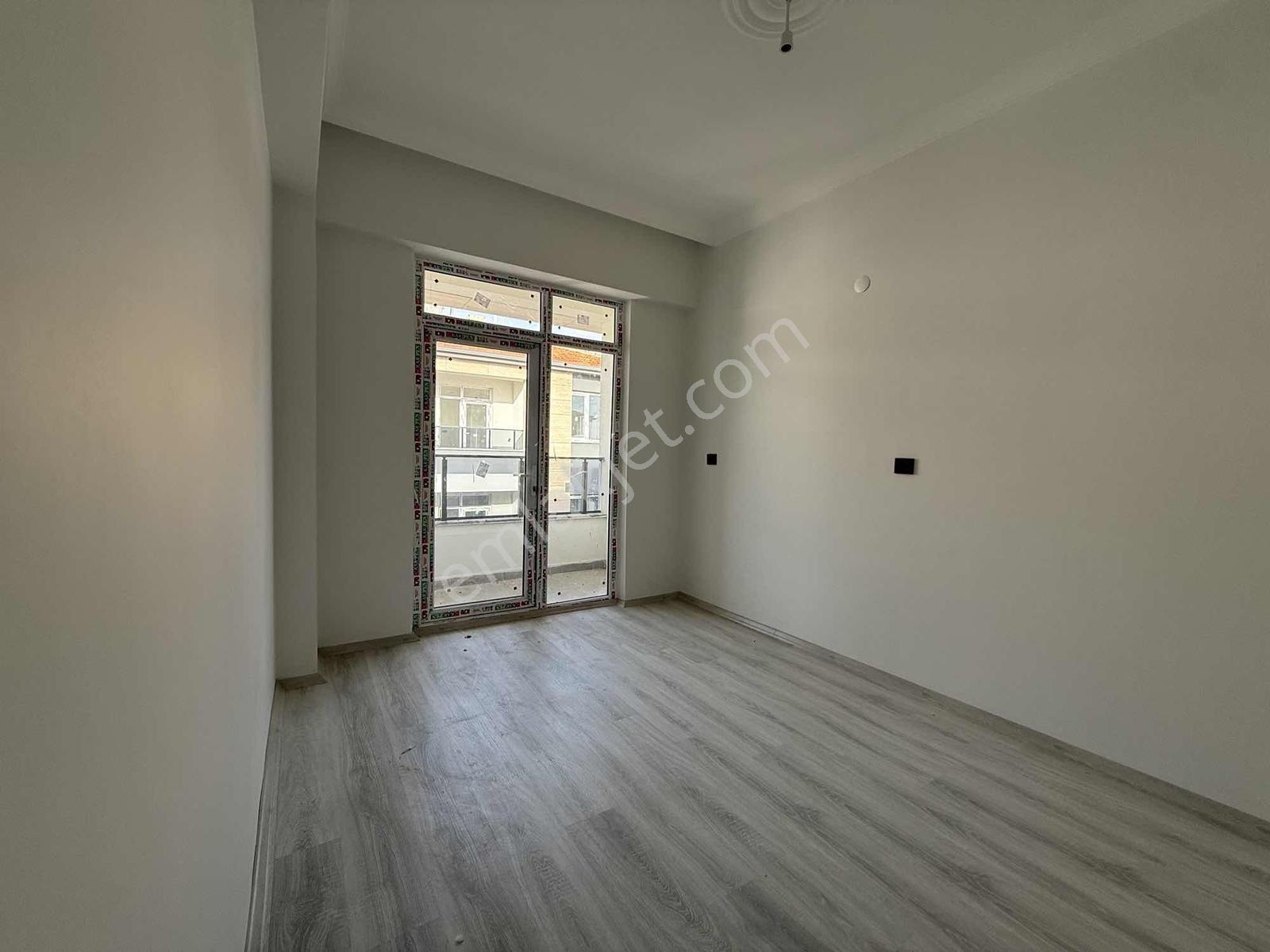 Turgay Şahin'den Osmancık Caddesinde Sıfır 3+1 — fotoğraf 19