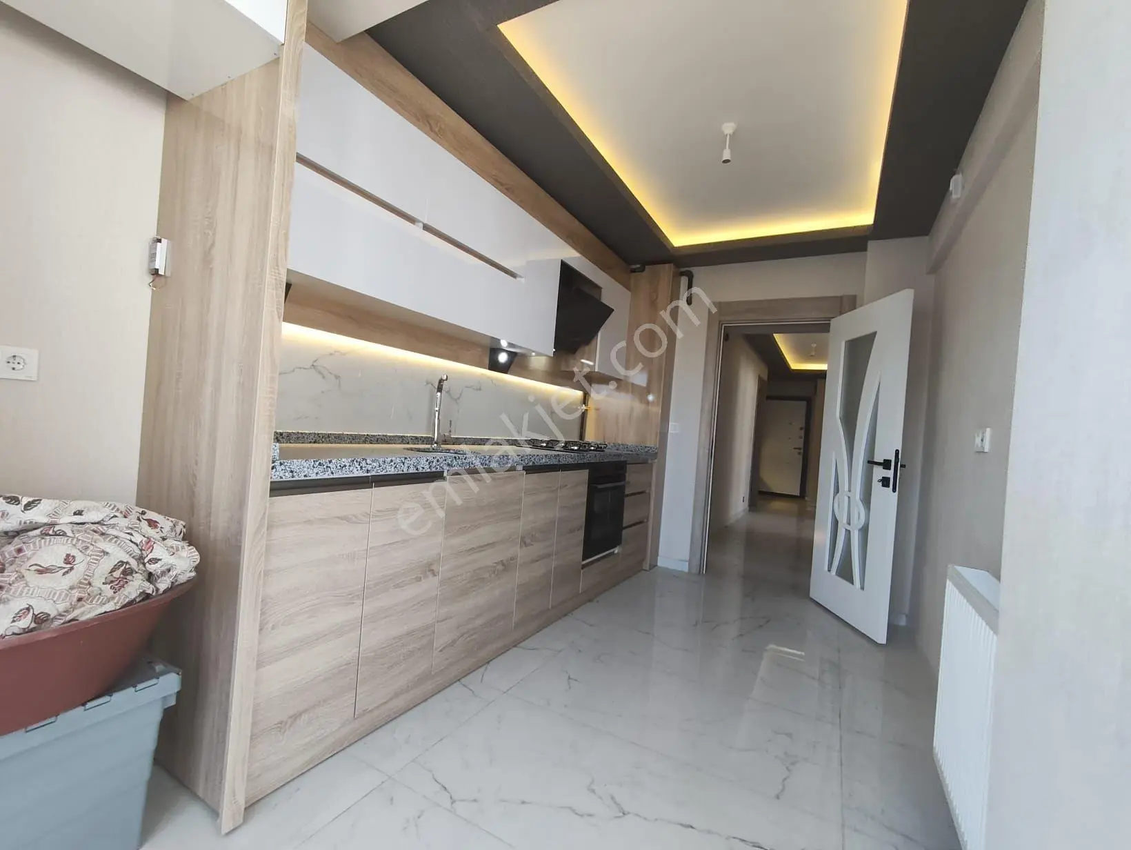 Yılmaz Gayrımenkulden Satılık 2+1 Ön Cephe 3 Son Kat Sıfır Daıre — fotoğraf 15
