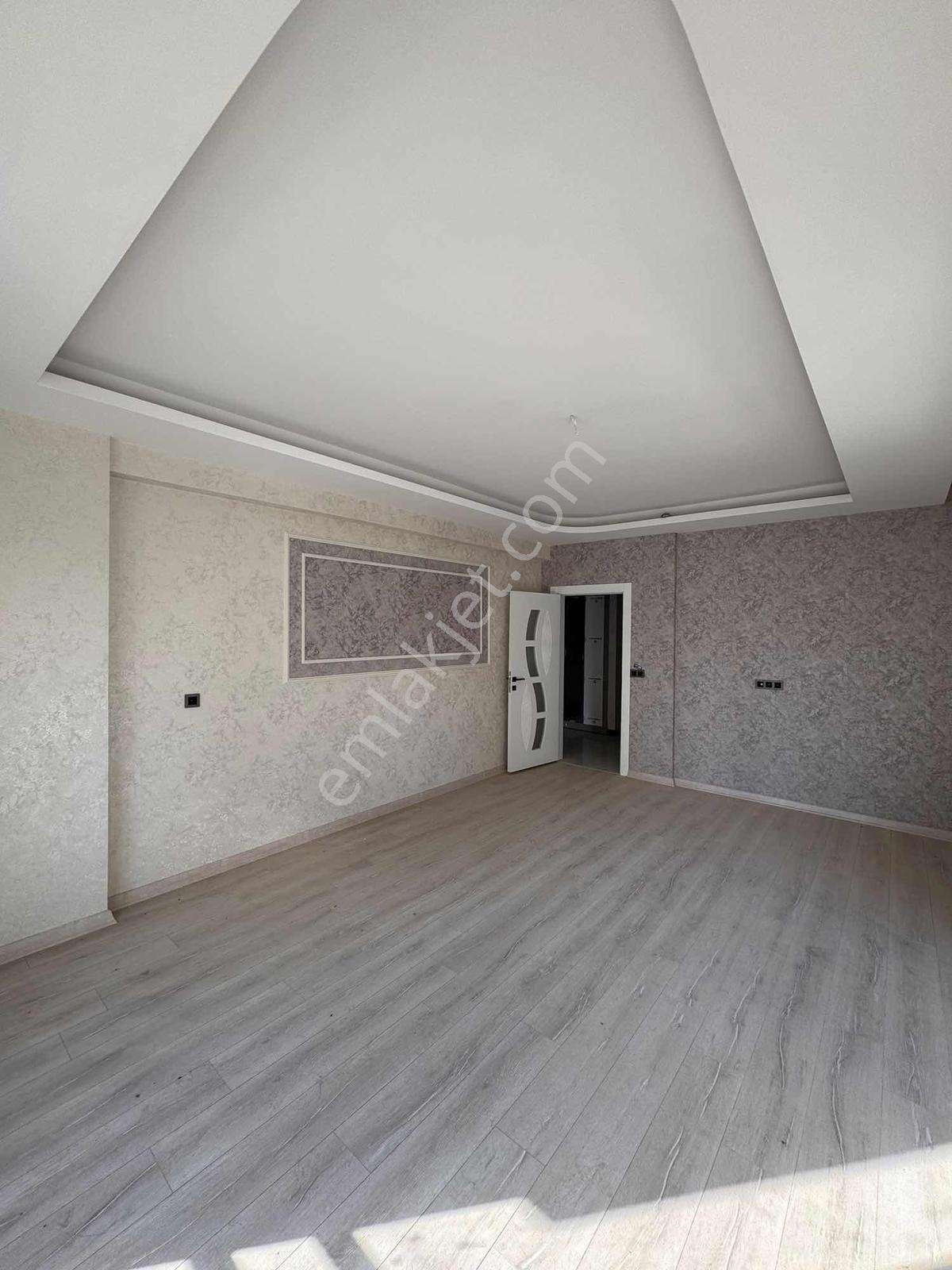 Menzil Caddesin'de 3+1 Satılık Arakat Daire — fotoğraf 7