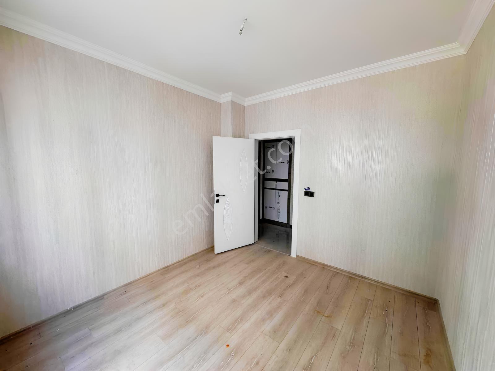 Menzil Caddesin'de 3+1 Satılık Arakat Daire — fotoğraf 14