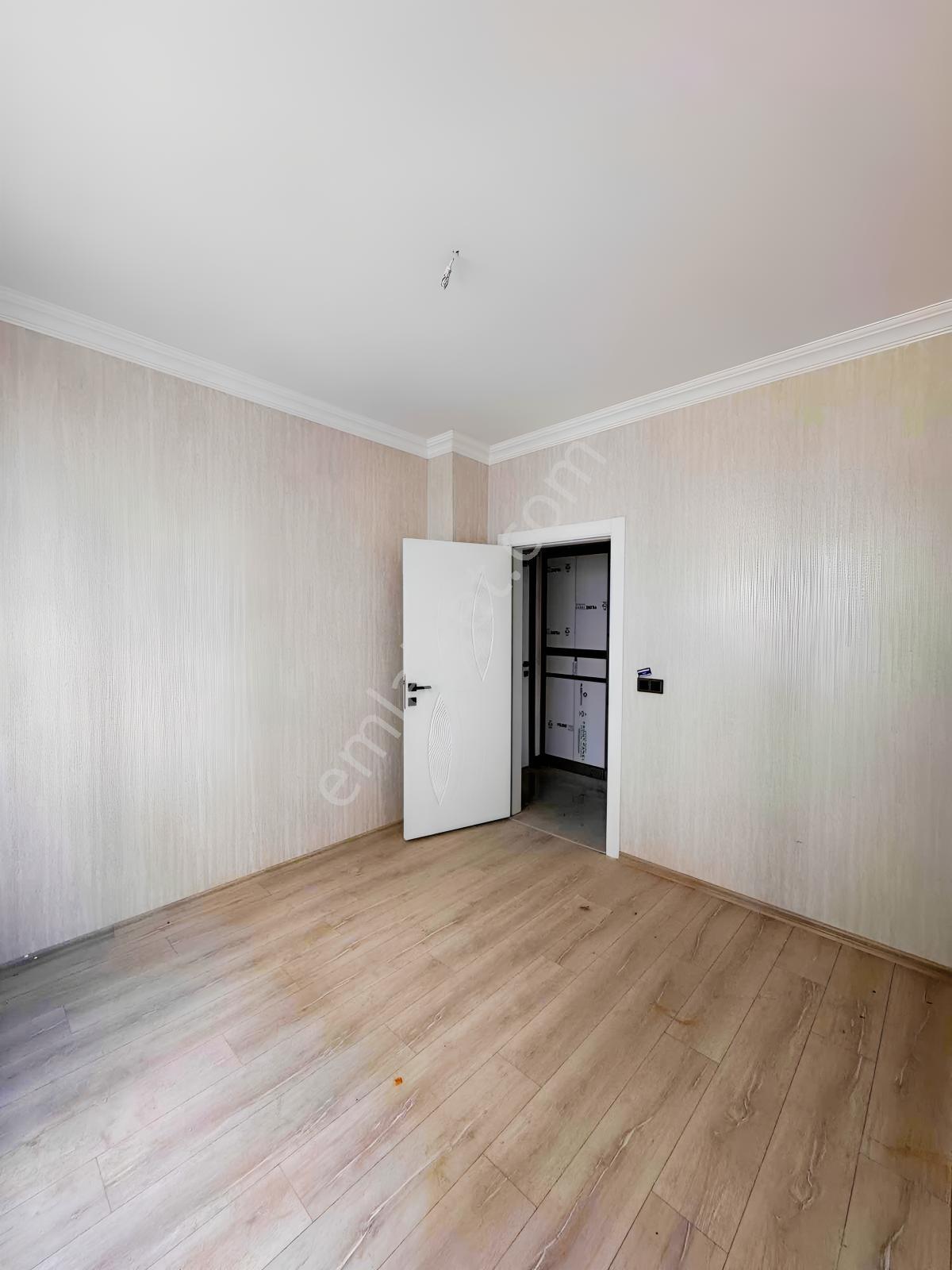 Menzil Caddesin'de 3+1 Satılık Arakat Daire — fotoğraf 15
