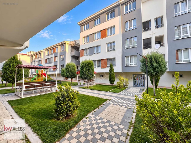 Kw Alles Çamlıca Mh Zade Konutları Satılık Site İçi Geniş 3+1