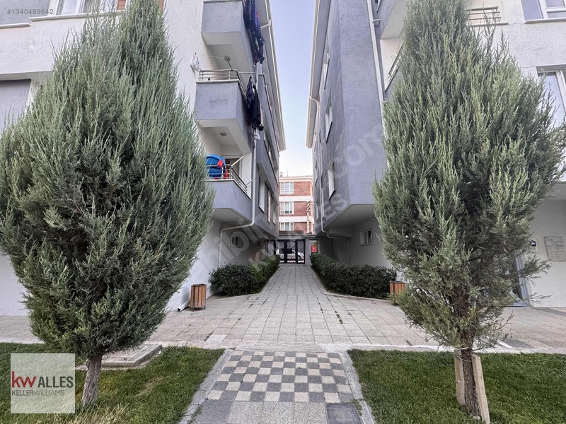Kw Alles Çamlıca Mh Zade Konutları Satılık Site İçi Geniş 3+1 — fotoğraf 4