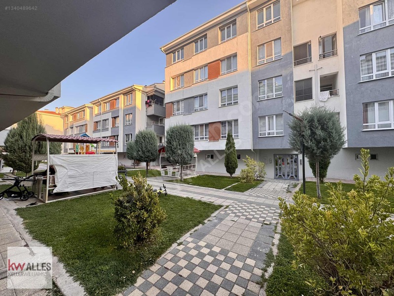 Kw Alles Çamlıca Mh Zade Konutları Satılık Site İçi Geniş 3+1 — fotoğraf 51