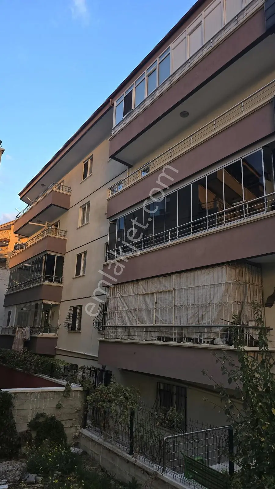 Gülveren Mah 3+1 Kat 1 İçi Yapılı 120 M2 Asansörlü Merkezi Konum — fotoğraf 2