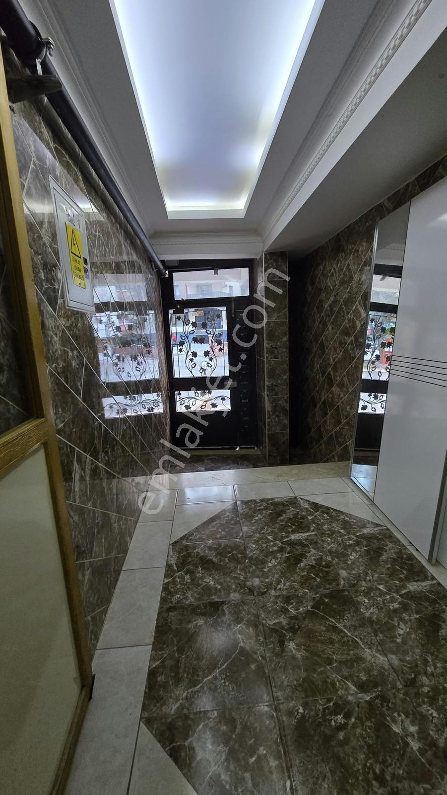 Gülveren Mah 3+1 Kat 1 İçi Yapılı 120 M2 Asansörlü Merkezi Konum — fotoğraf 27