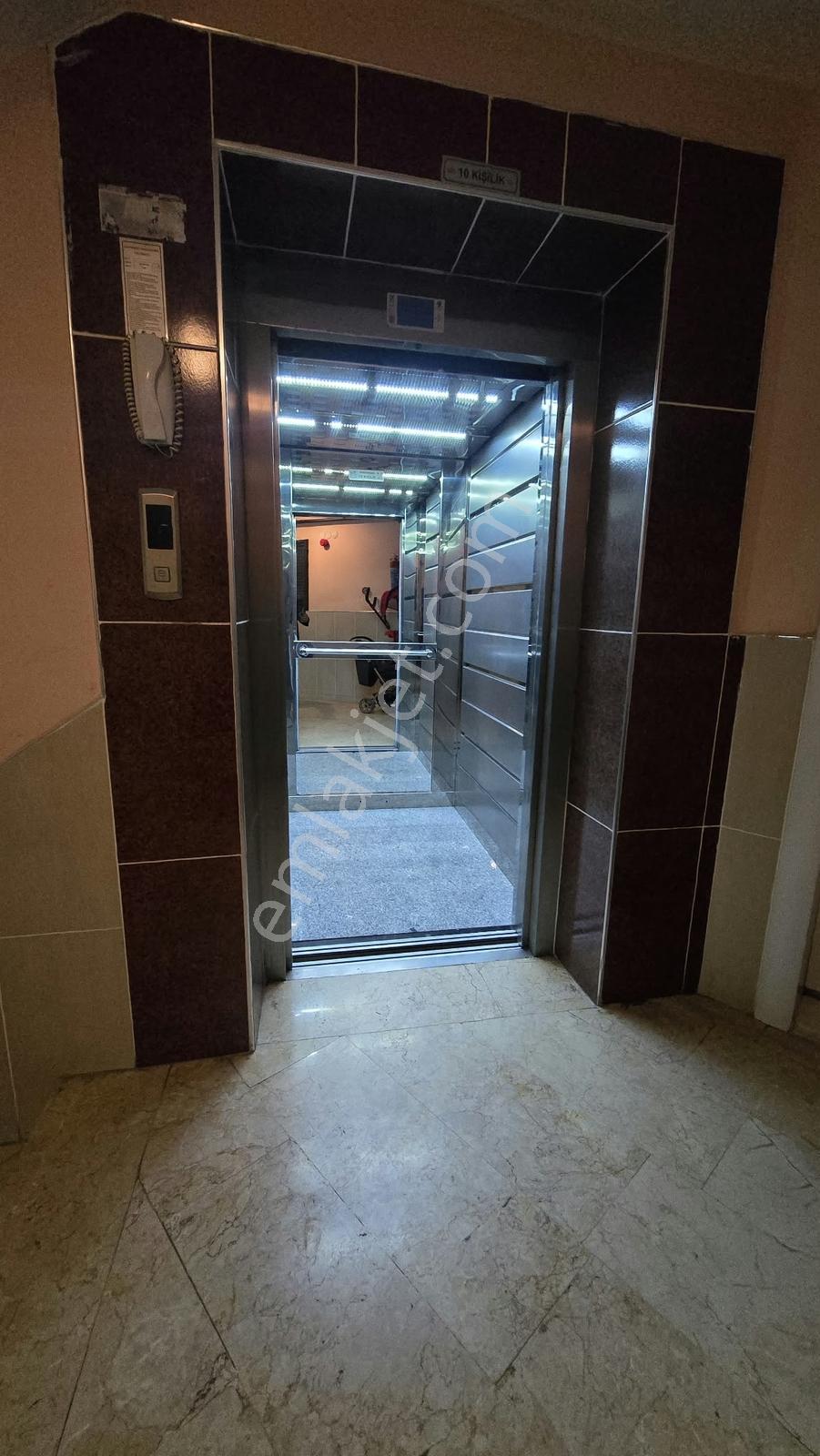 Gülveren Mah 3+1 Kat 1 İçi Yapılı 120 M2 Asansörlü Merkezi Konum — fotoğraf 28