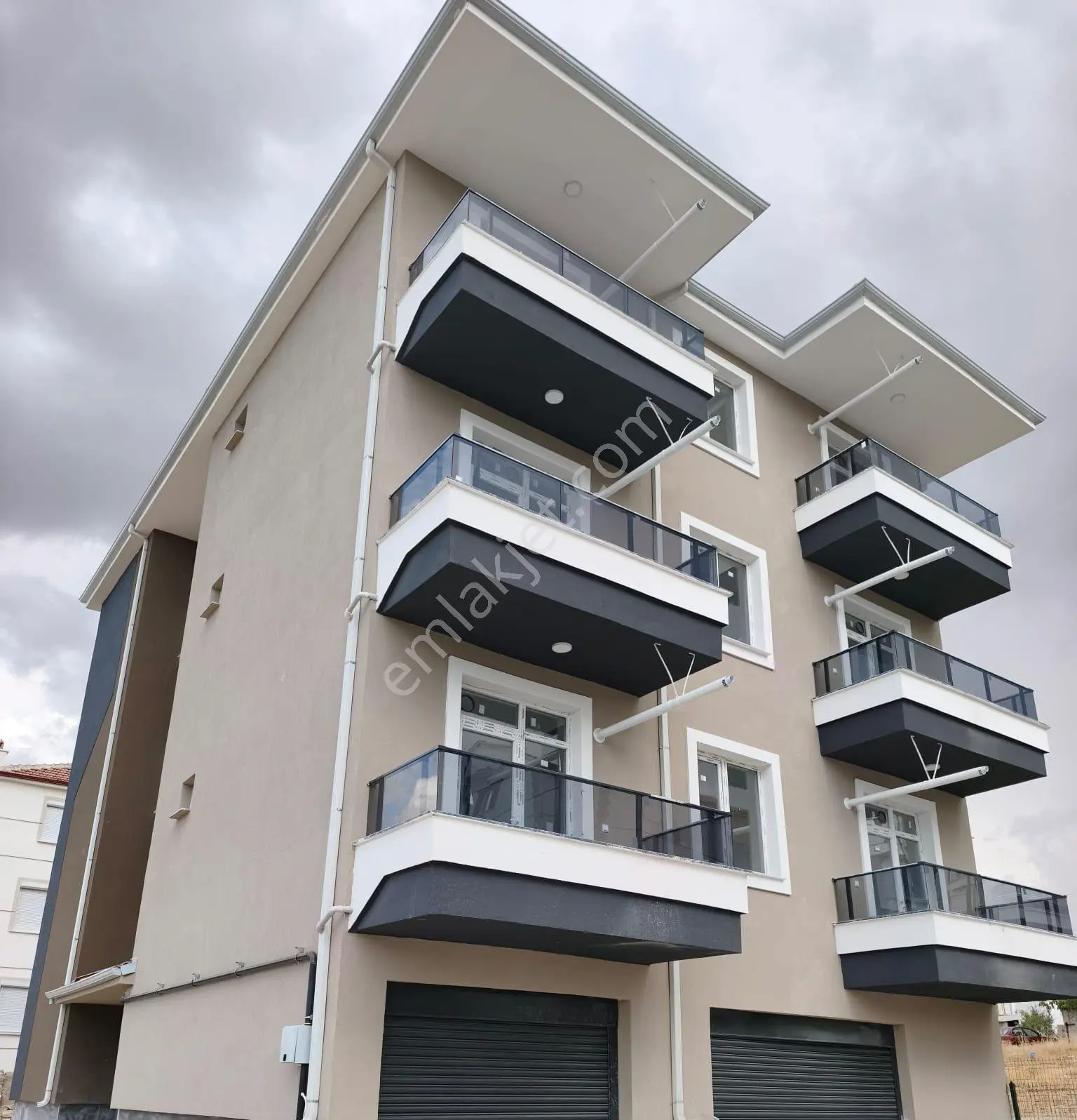 Osmangazi Mah. Sıfır Son Sistem 4 Adet Apart