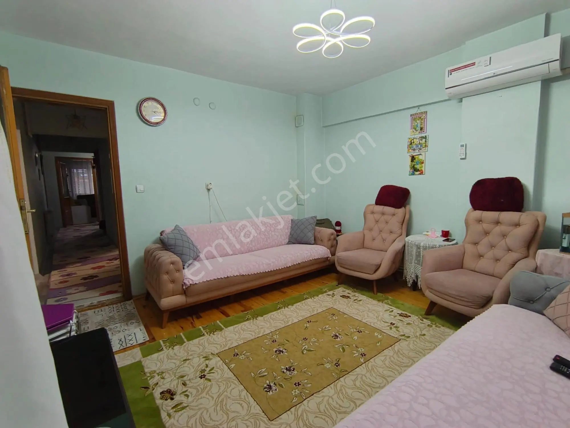 Remax Model Den Topraklık Mahallesinde Geniş 2+1 Satılık Daire — fotoğraf 2