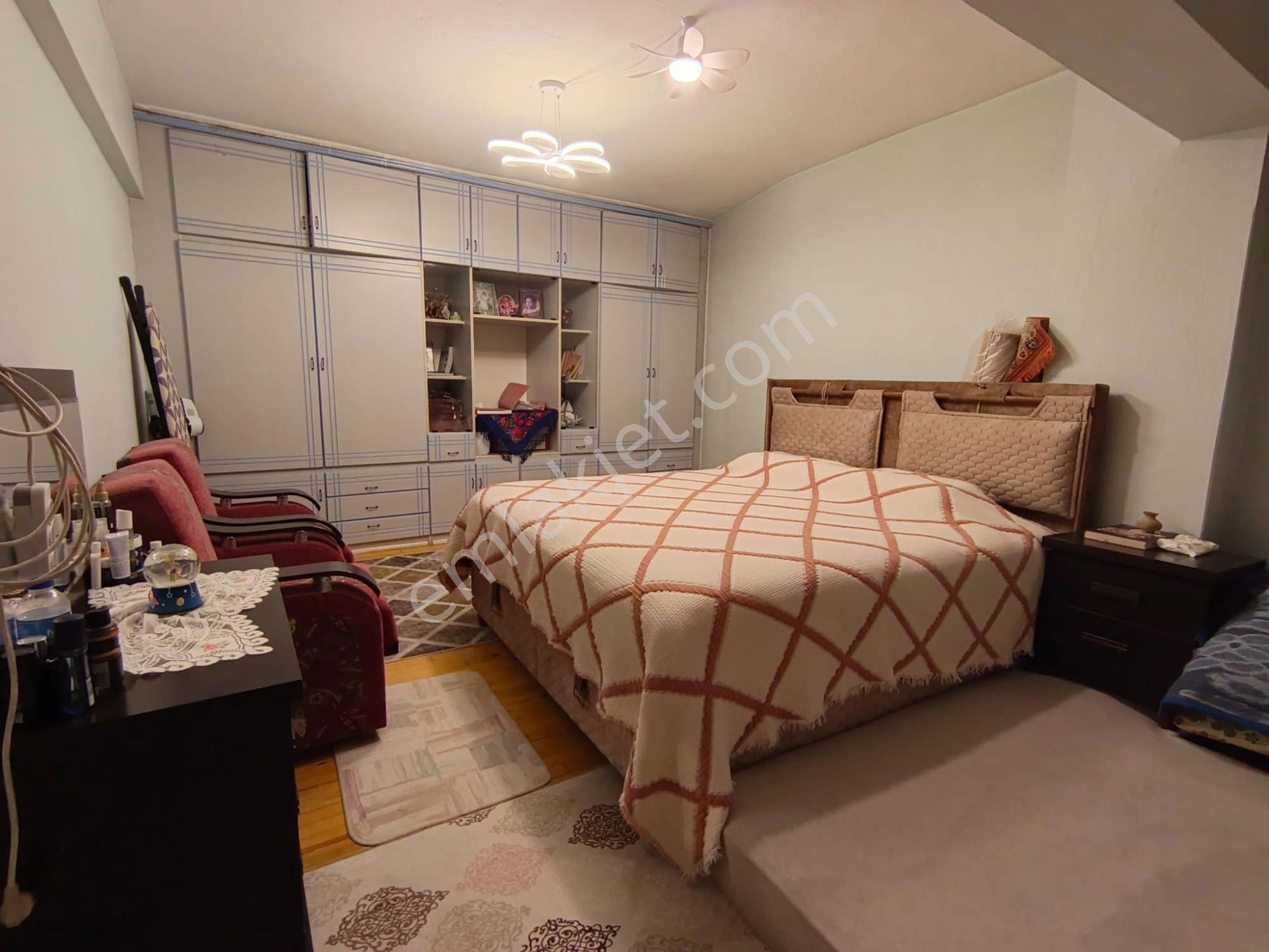 Remax Model Den Topraklık Mahallesinde Geniş 2+1 Satılık Daire — fotoğraf 6