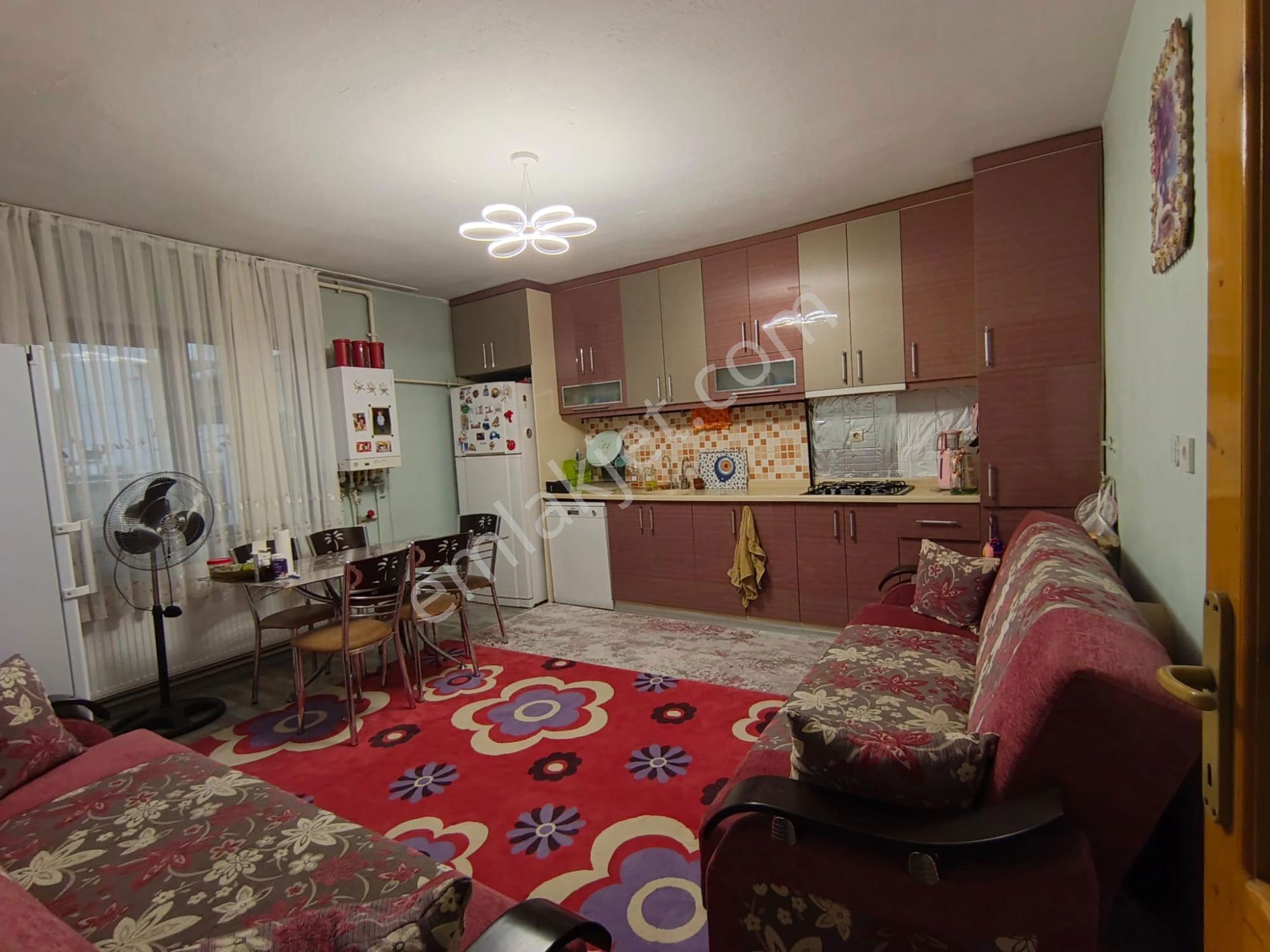 Remax Model Den Topraklık Mahallesinde Geniş 2+1 Satılık Daire — fotoğraf 8