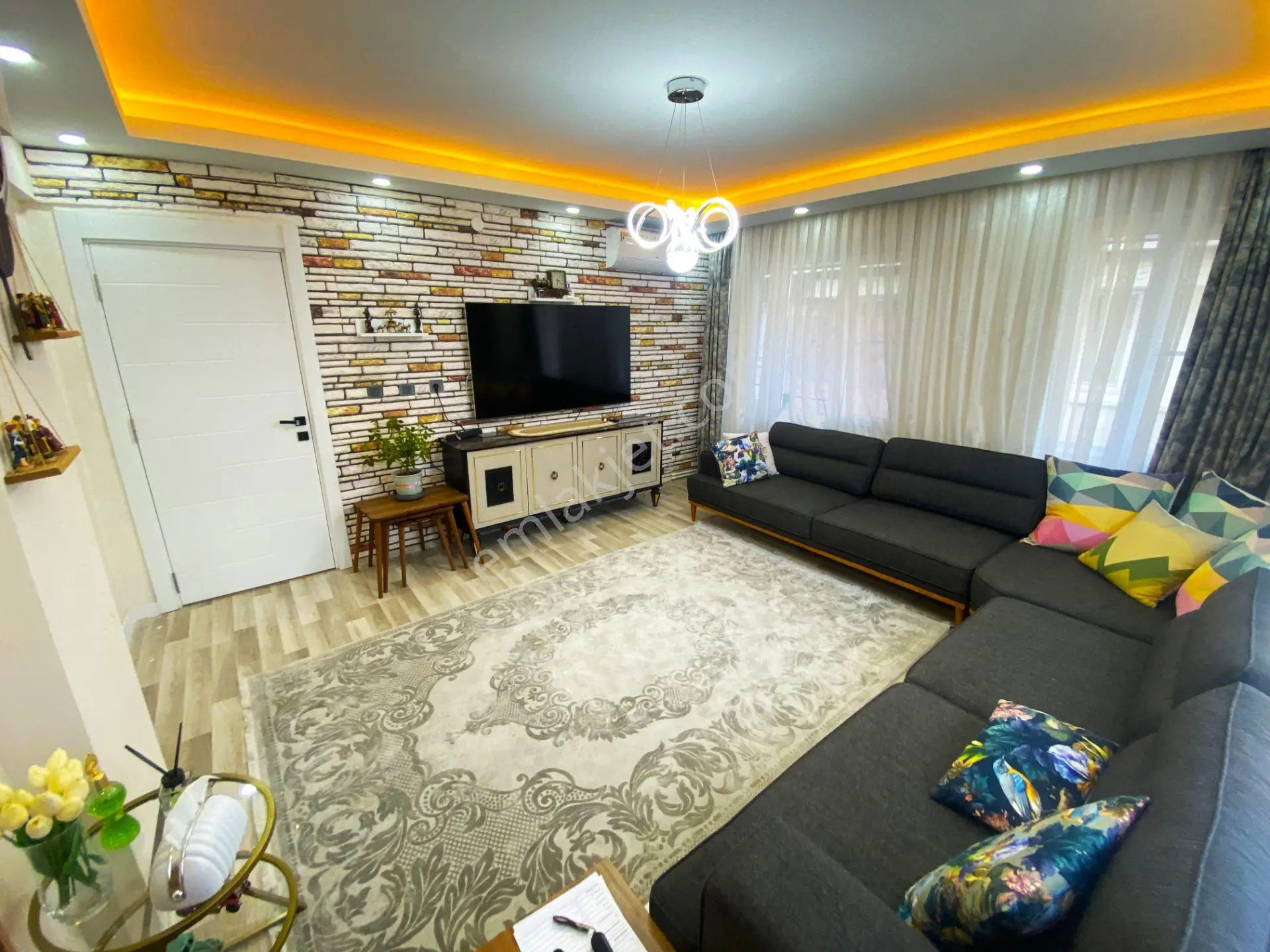 Yetkisi Aktif'ten Akçayda Satılık Masrafsız Ayrı Mutfaklı Kombili 3+1 Daire — fotoğraf 5