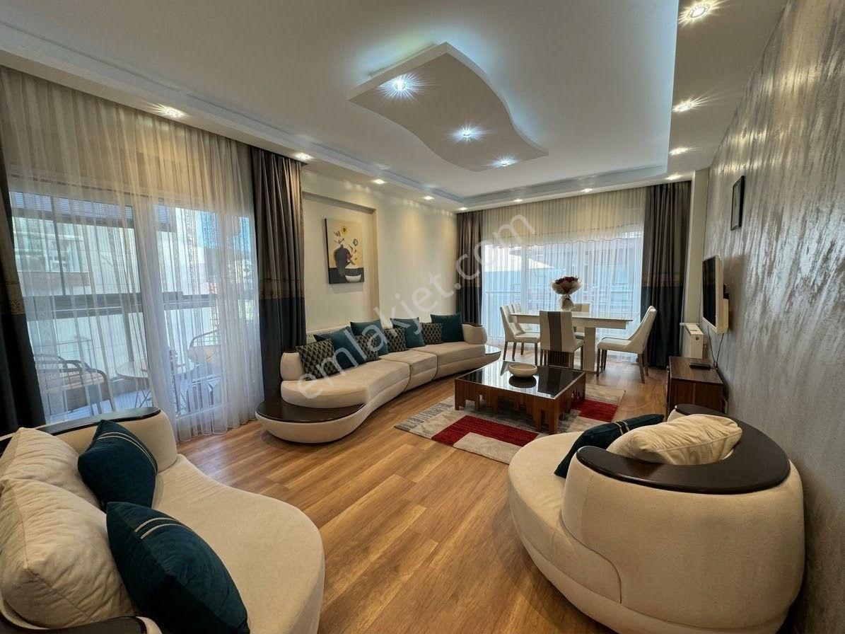Bayraklı Yamanlar Zerrin Hanım Sitesi'nde Satılık 3+1 Havuz Manzaralı — fotoğraf 7