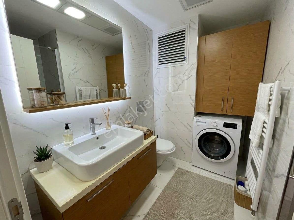 Bayraklı Yamanlar Zerrin Hanım Sitesi'nde Satılık 3+1 Havuz Manzaralı — fotoğraf 14