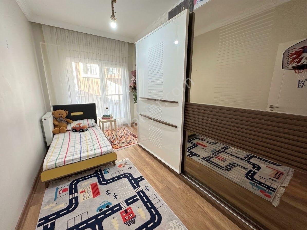 Bayraklı Yamanlar Zerrin Hanım Sitesi'nde Satılık 3+1 Havuz Manzaralı — fotoğraf 20