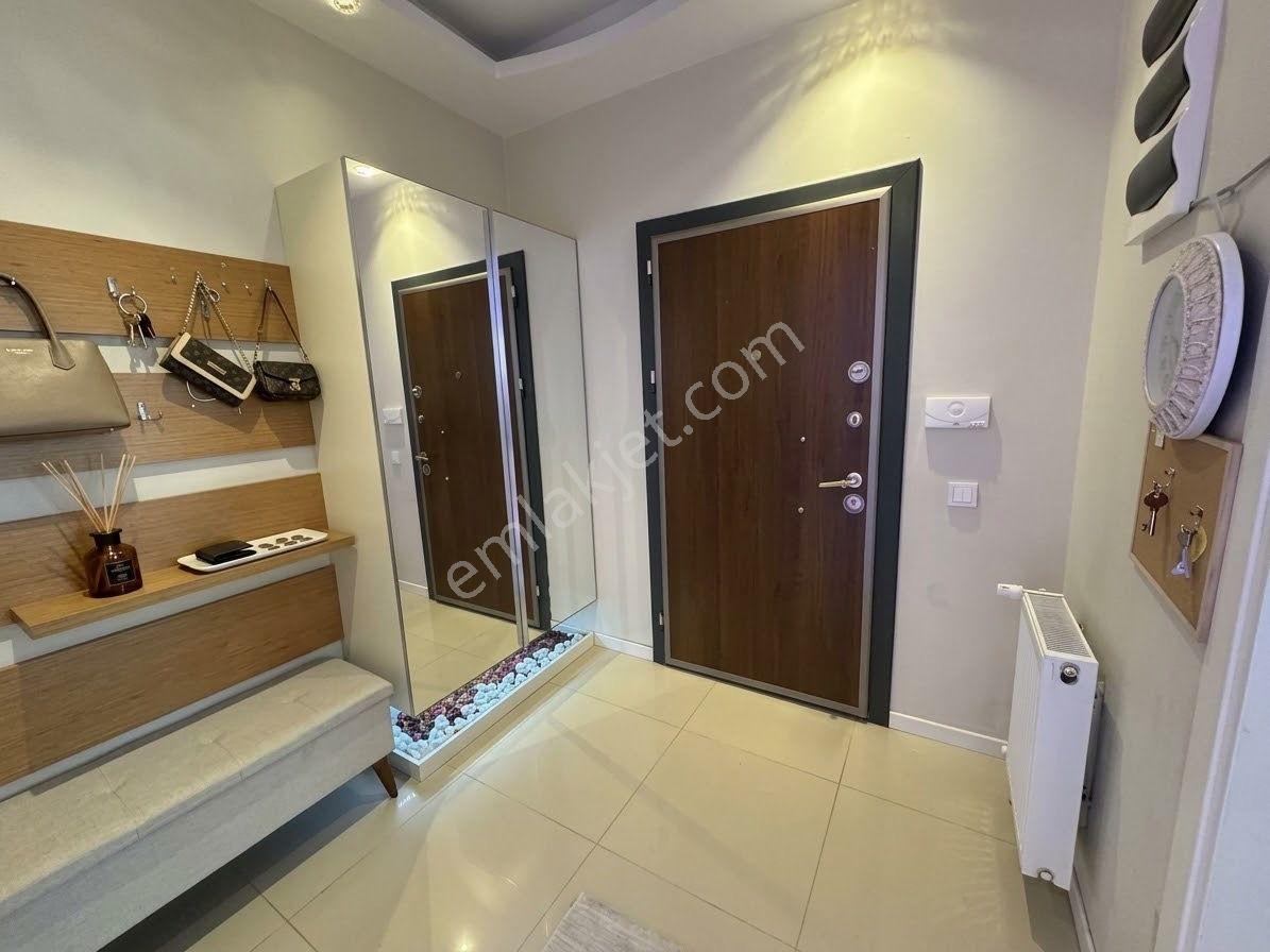 Bayraklı Yamanlar Zerrin Hanım Sitesi'nde Satılık 3+1 Havuz Manzaralı — fotoğraf 22