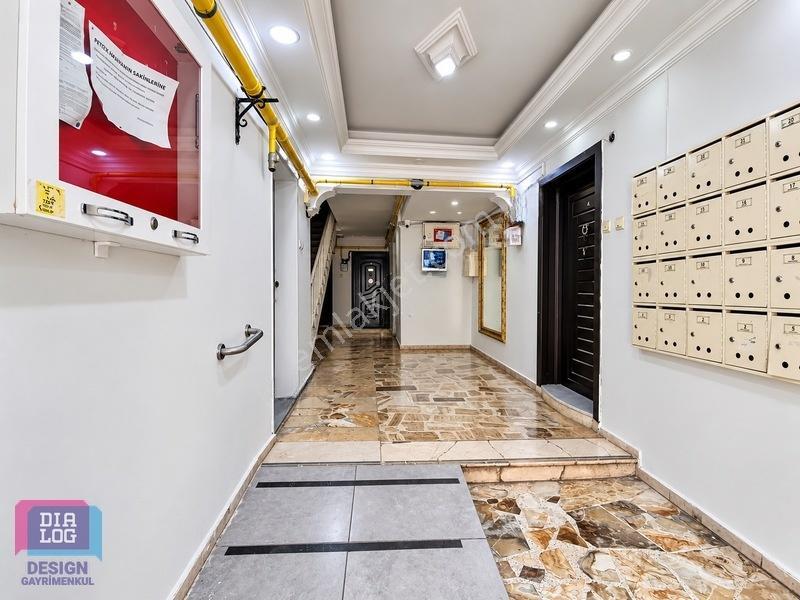 Merkezi Konumda Ana Cadde Cepheli 3+1 Köşe Daire — fotoğraf 5