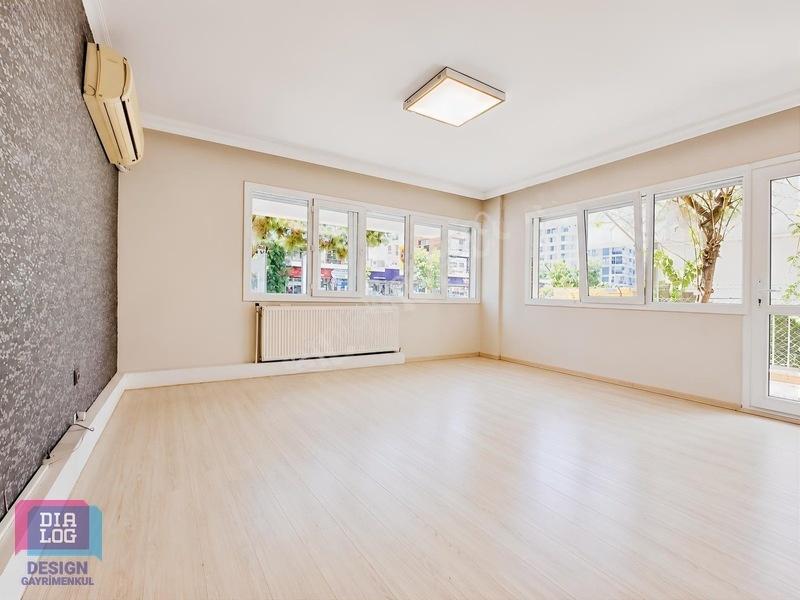 Merkezi Konumda Ana Cadde Cepheli 3+1 Köşe Daire — fotoğraf 13