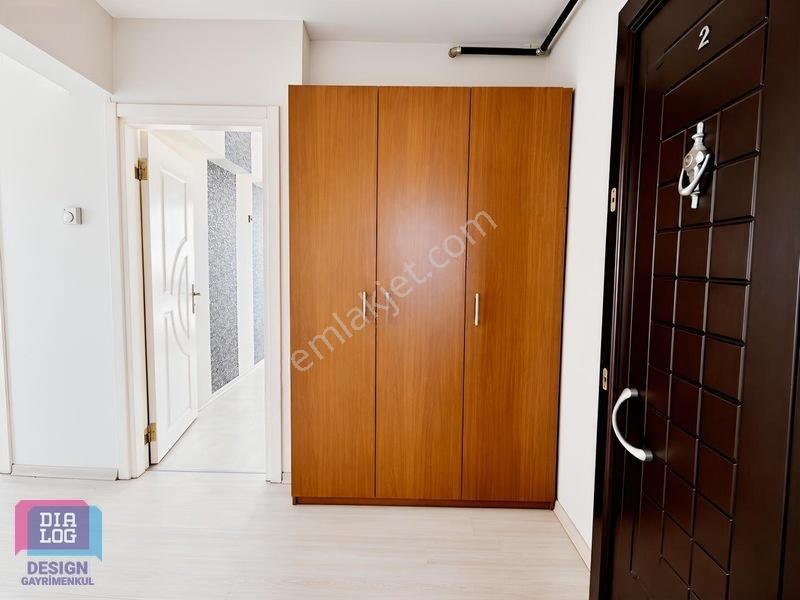 Merkezi Konumda Ana Cadde Cepheli 3+1 Köşe Daire — fotoğraf 15