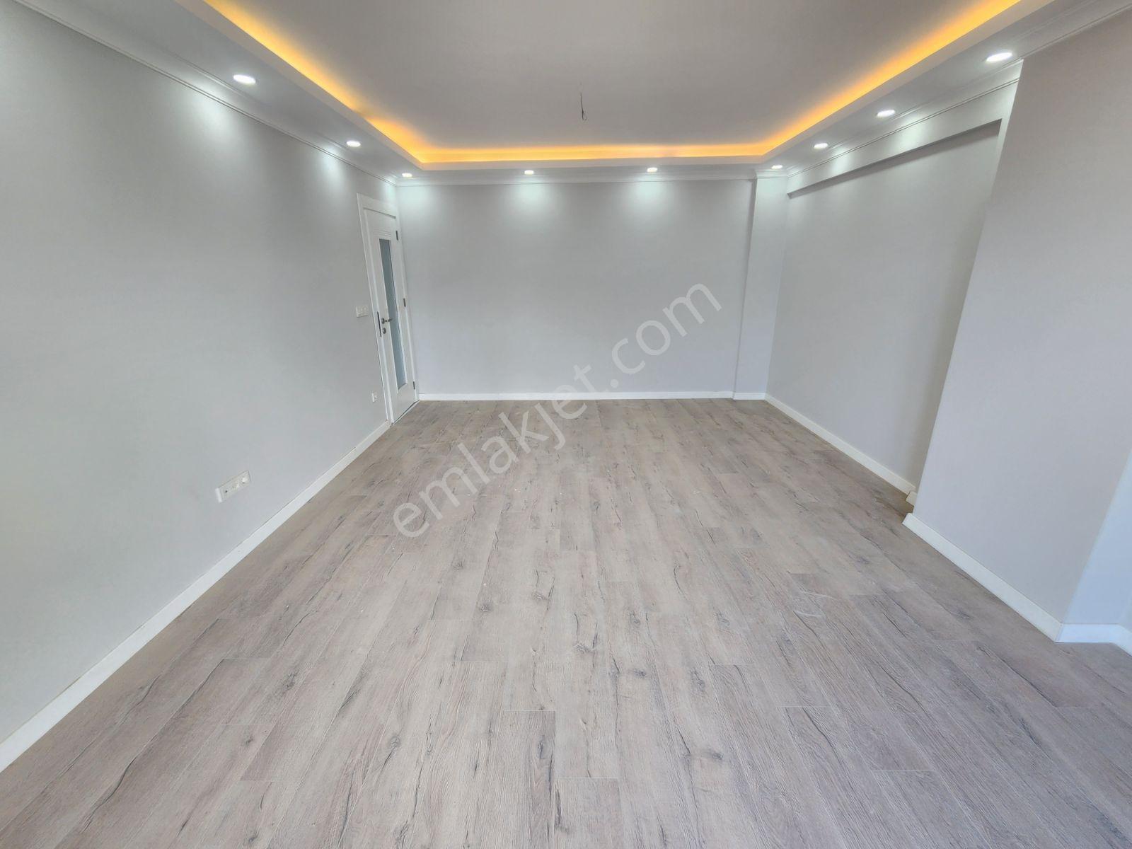 Yayla Çamlık Cad.üstünde Sıfır Binada 3+1 130m2 Asansörlü Dublex — fotoğraf 3