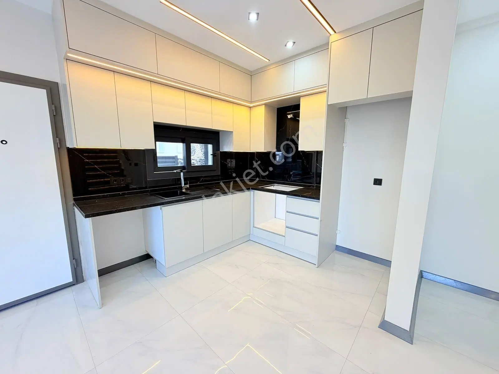 Didim Hisar Mahallesi 3+1 Müstakil Girişli Ve Havuzlu Satılık Sıfır Villa — fotoğraf 12