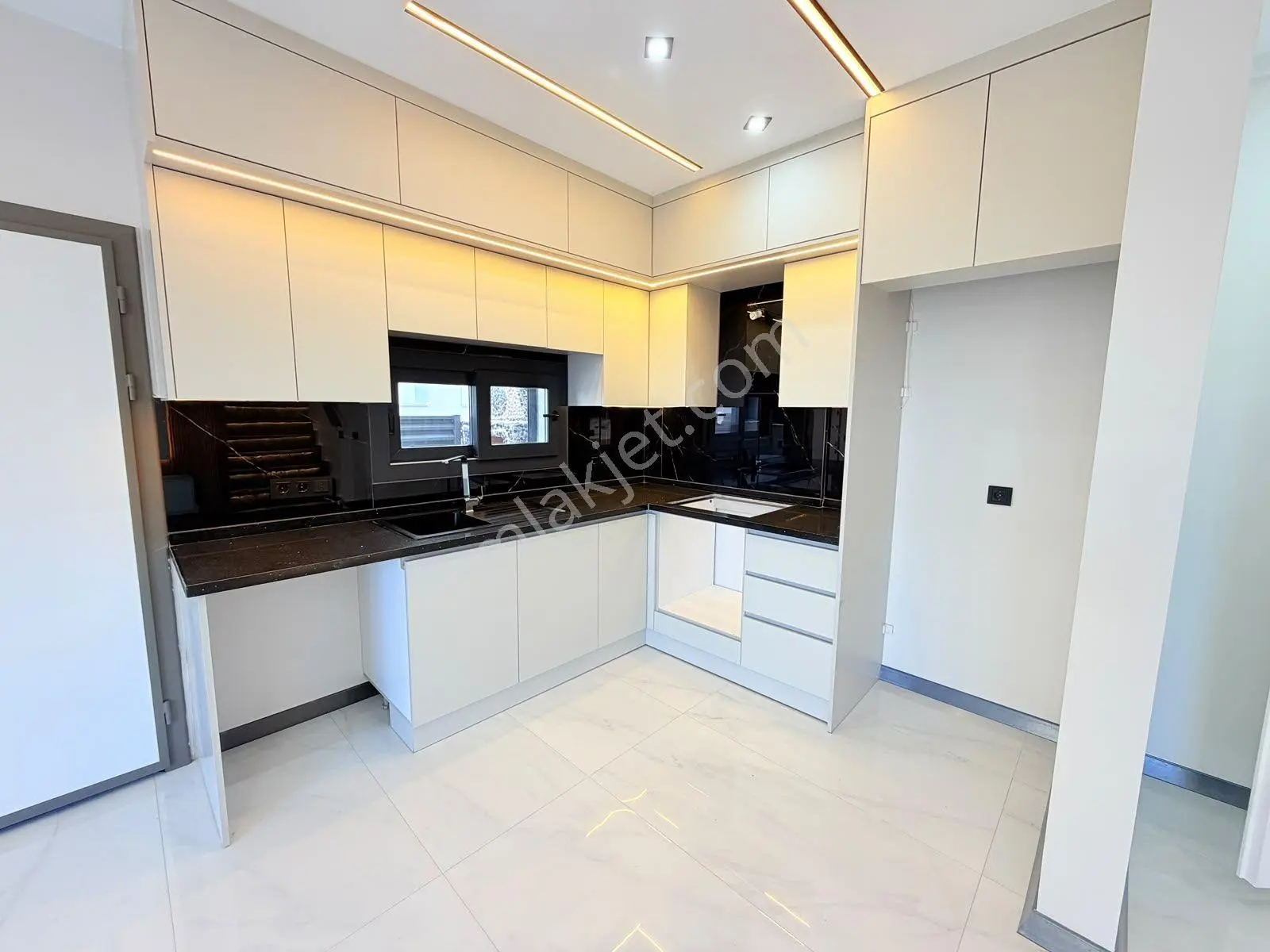 Didim Hisar Mahallesi 3+1 Müstakil Girişli Ve Havuzlu Satılık Sıfır Villa — fotoğraf 13