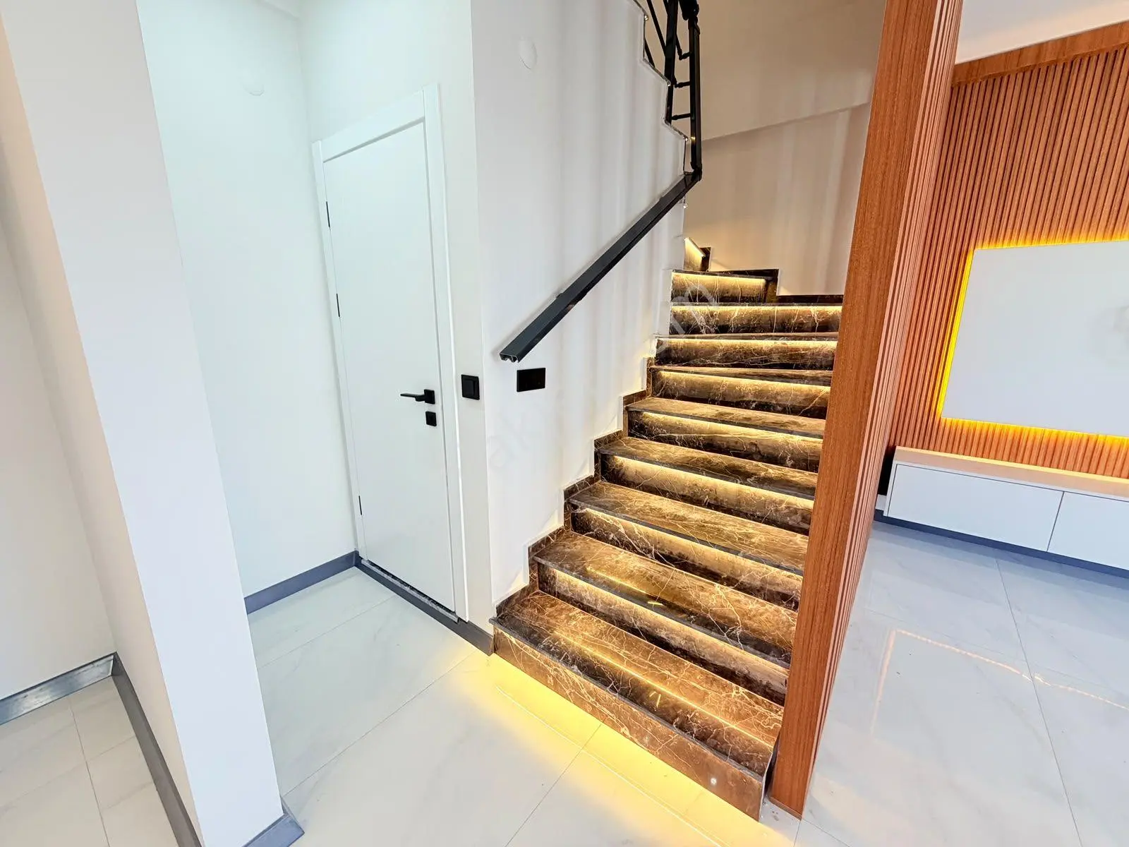Didim Hisar Mahallesi 3+1 Müstakil Girişli Ve Havuzlu Satılık Sıfır Villa — fotoğraf 18
