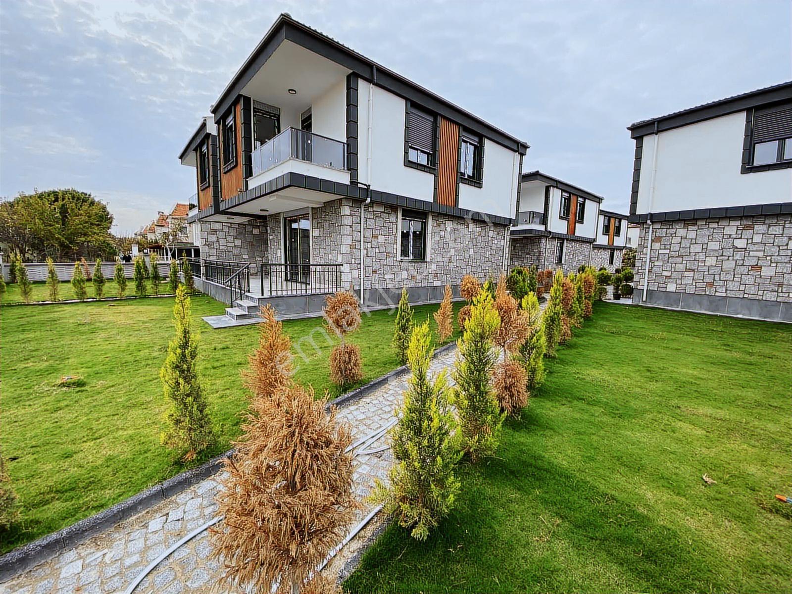 Dağlı !gayrimenkul'den Lüks Yapı Modern & Şık 3+1 Villa — fotoğraf 3